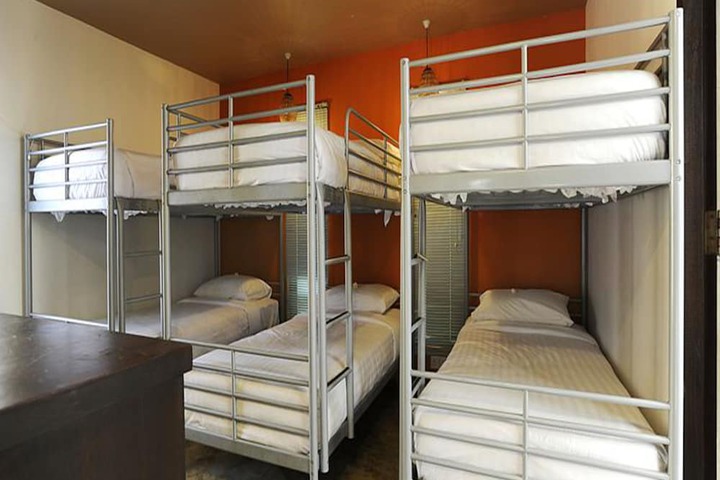Room 6 of 54