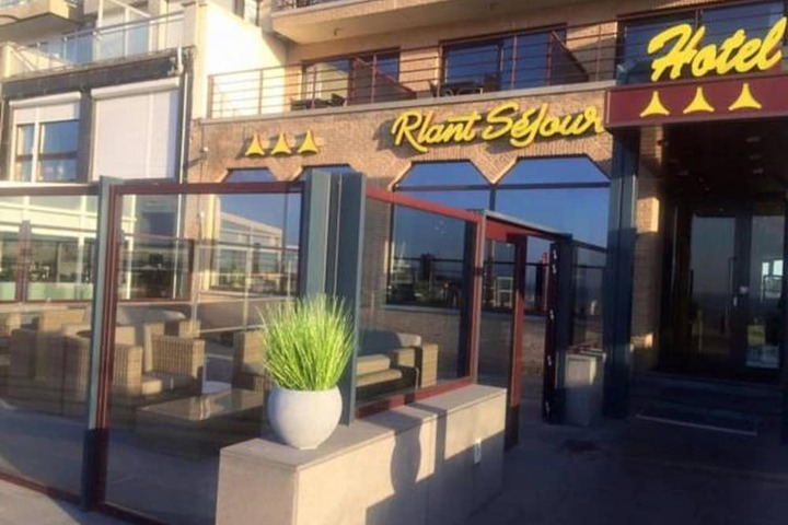 Hotel 50 of 56