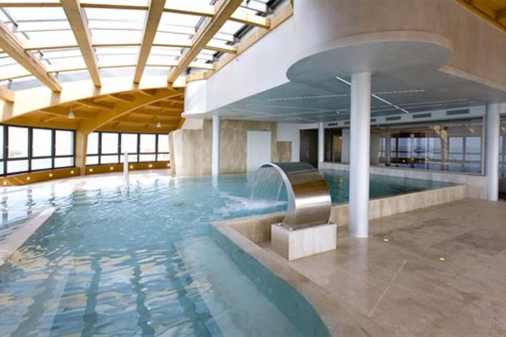 Pool 39 of 80