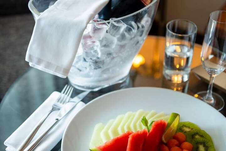 Champagne service