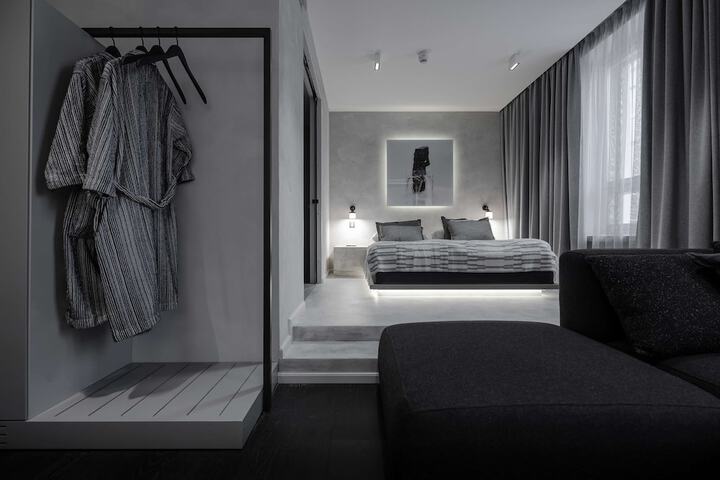 Room 78 of 122