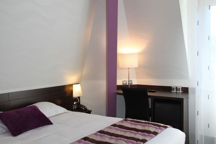 Room 30 of 70