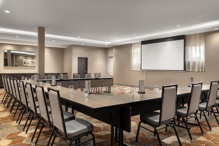 Meeting facility