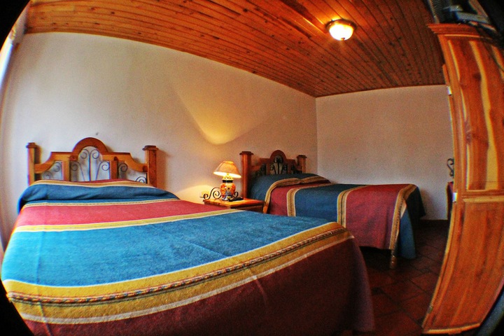 Room 6 of 15