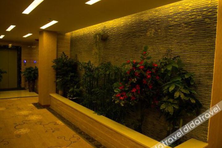 Hotel Interior 11 of 16