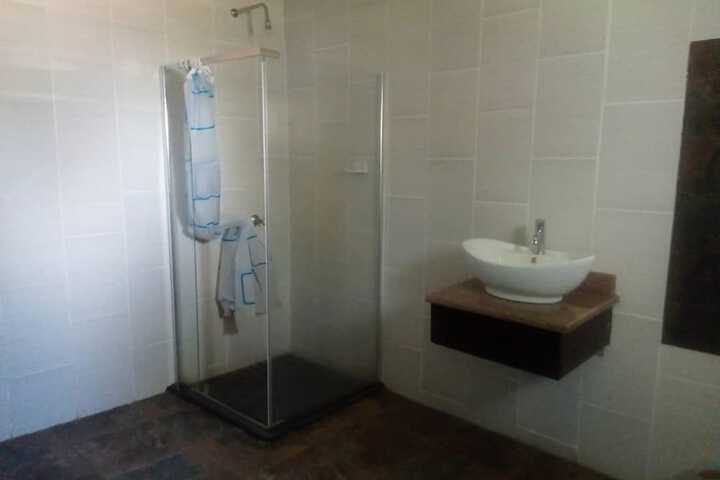 Room 9 of 13