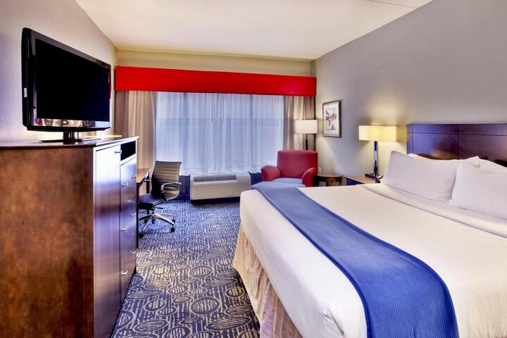 Standard | King Bed (11 of 15)