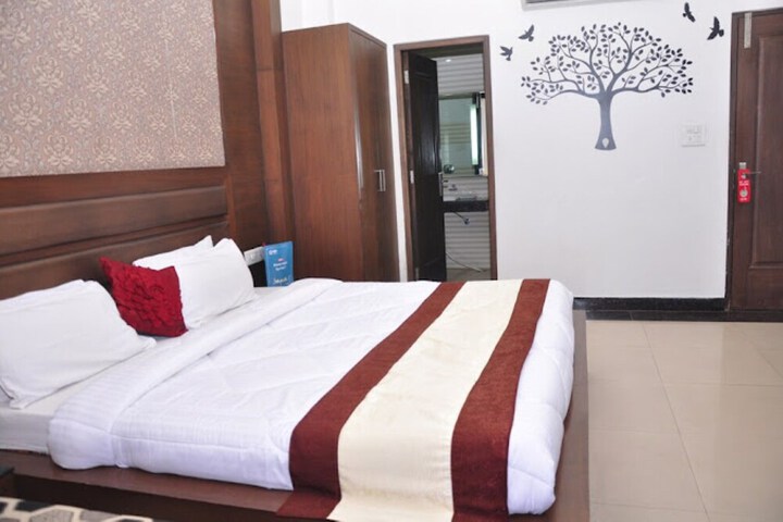 Room 7 of 20