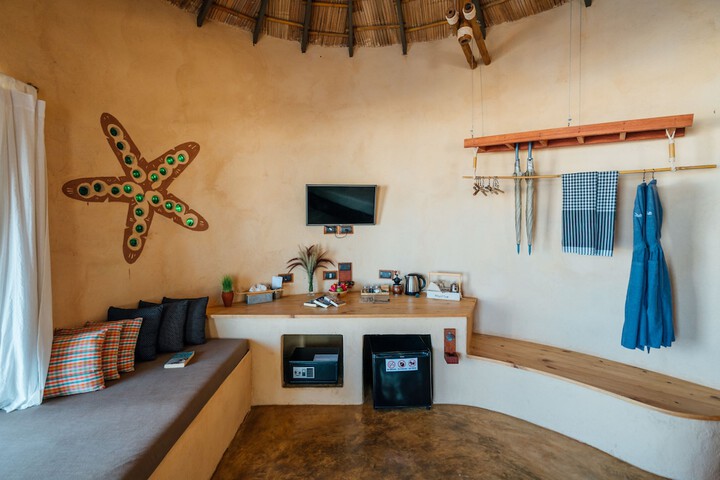 Hotel Interior 98 of 153