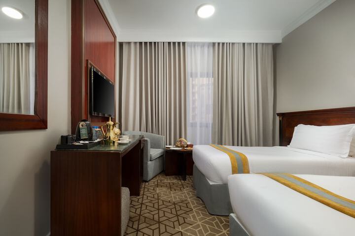 Room 18 of 42