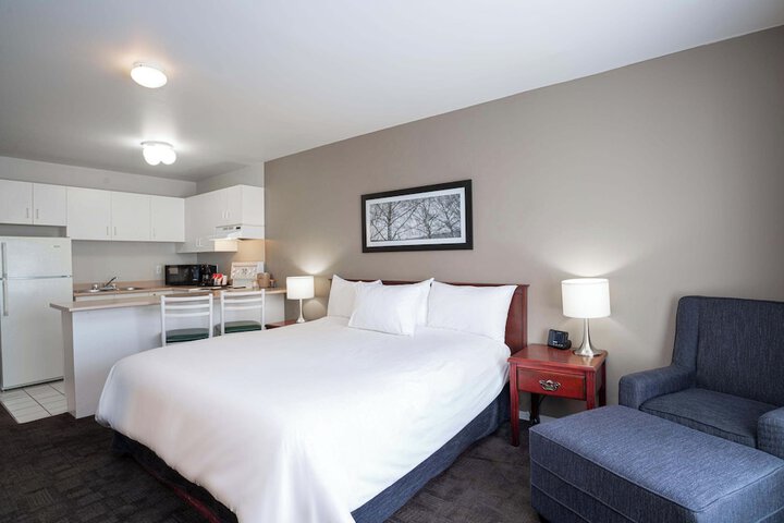 Room 17 of 48