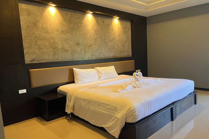 Room 19 of 46