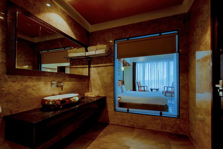 Room 25 of 49