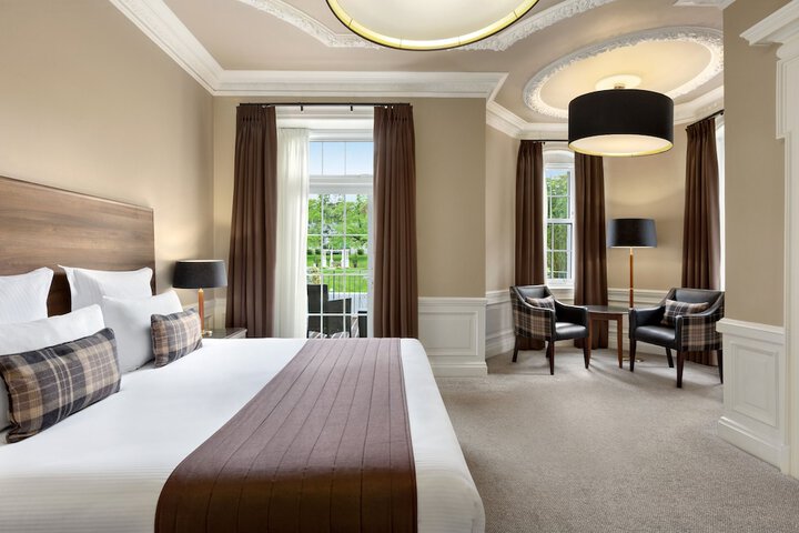 Room 10 of 61