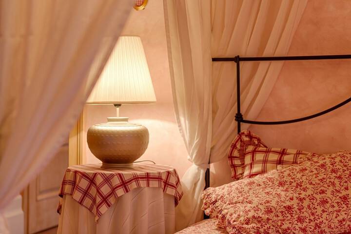 Room 21 of 41