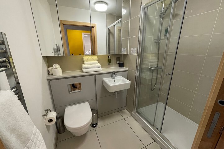 Room 258 of 296