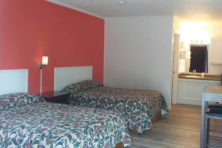 Deluxe Room 2 Double Beds Kitchenette Ground Floor (7 of 24)