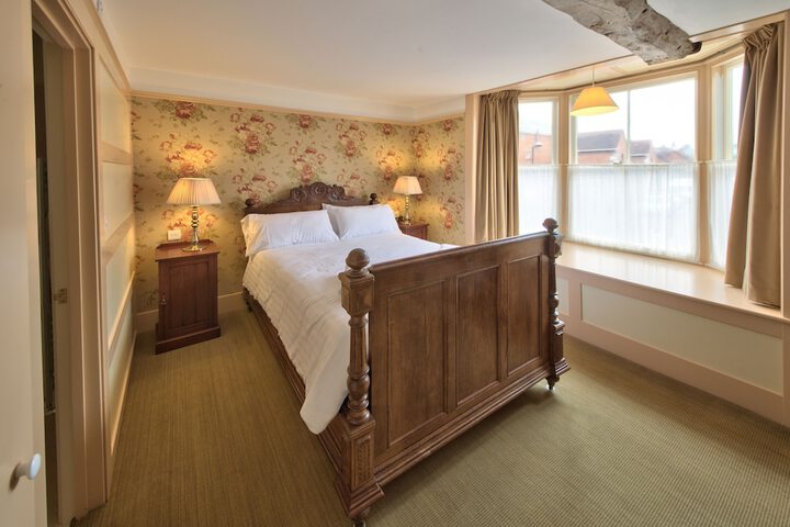 Room 19 of 119