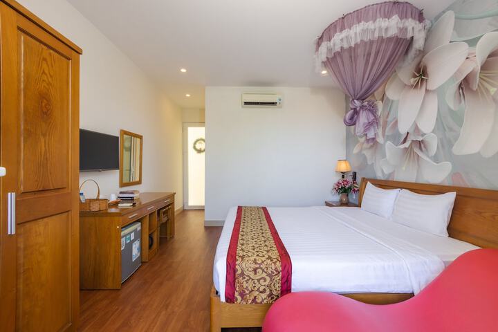 Room 18 of 49