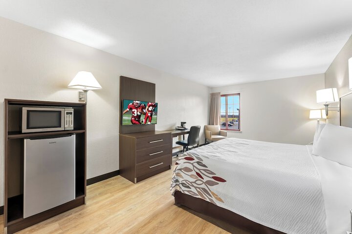 Room 10 of 37