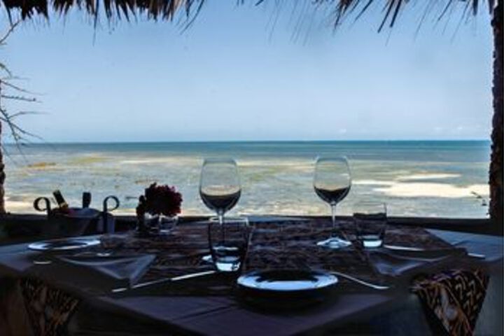 Dining 53 of 60