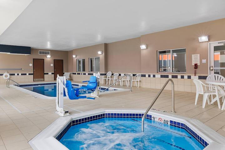 Pool image of Comfort Inn & Suites Marion I-57