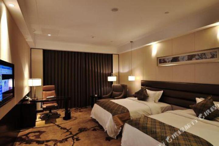 Purple Gold Hotel