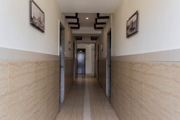 Room 10 of 35