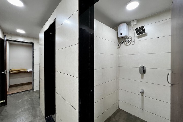 Room 43 of 62