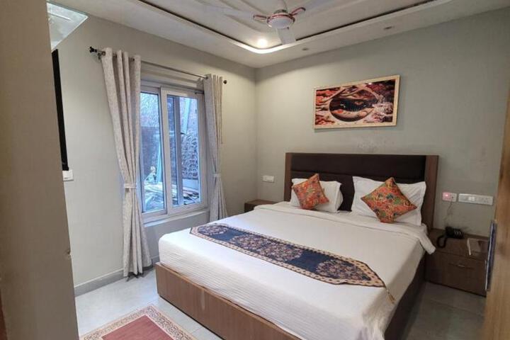 Lakeview RnR Premium stay