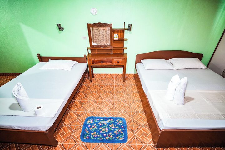 Room 22 of 65