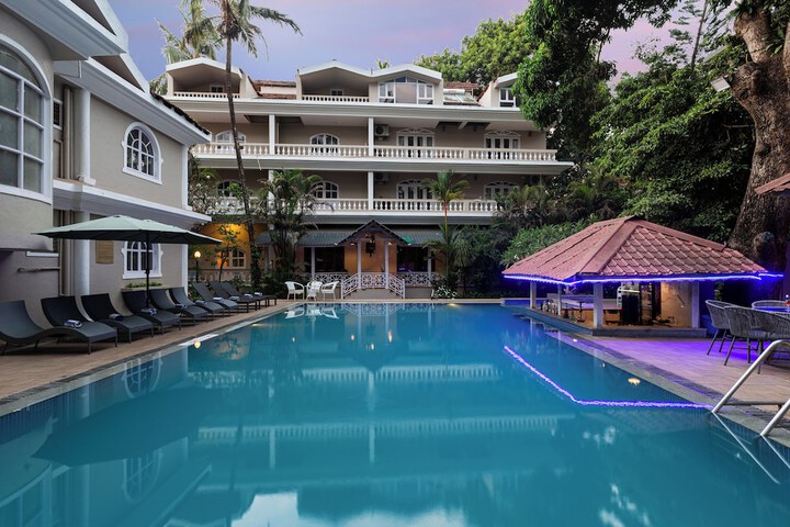 Hero Image 1 of 67