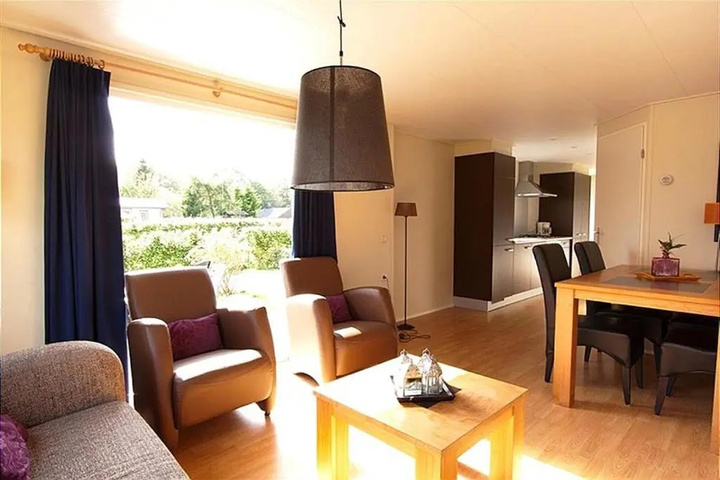 Room 2 of 11