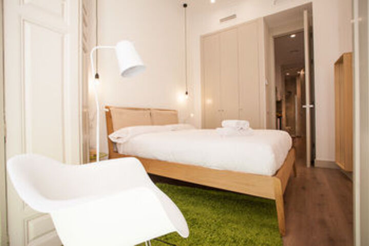 Room 9 of 30