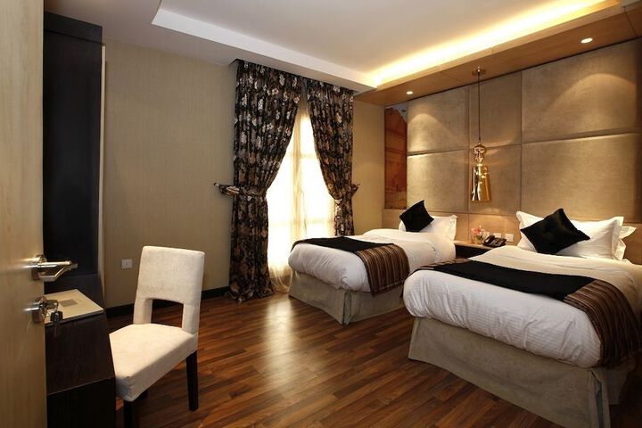 Room 8 of 47