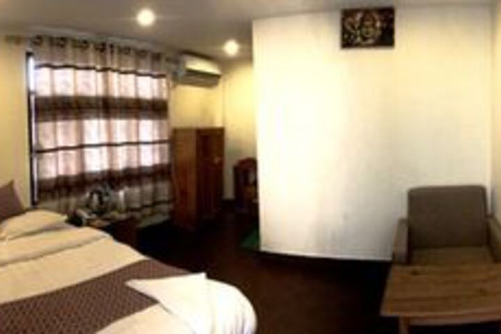 Room 15 of 60