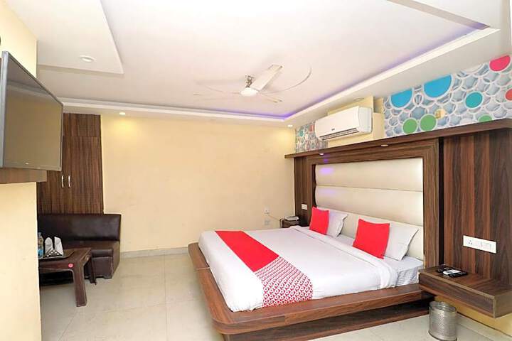 Hotel O JK