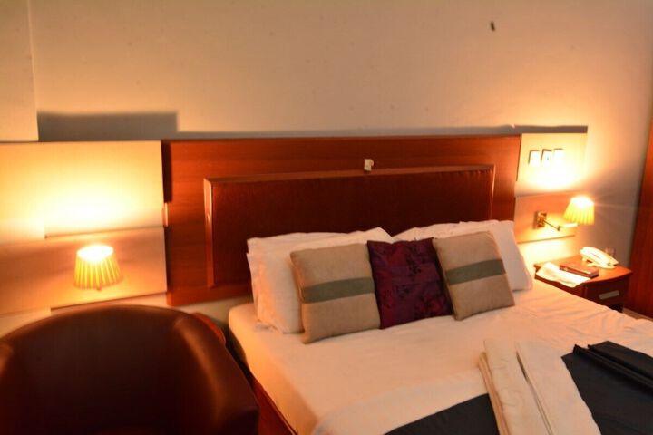 Room 13 of 47