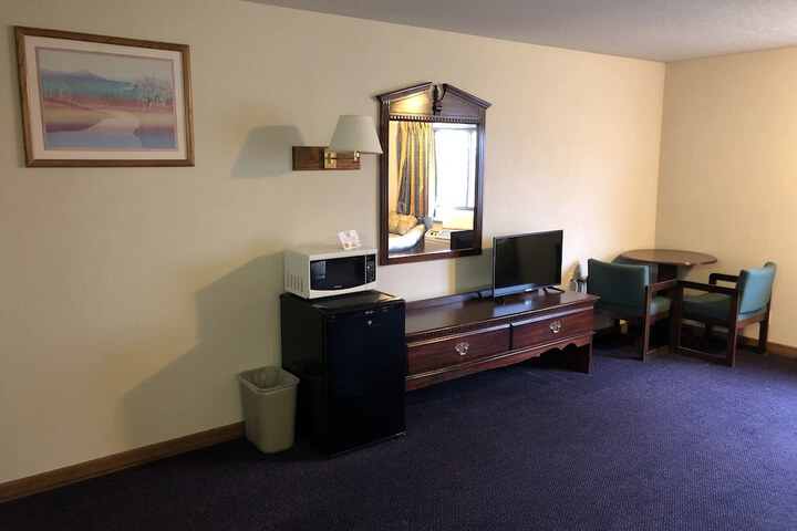 Room 28 of 56