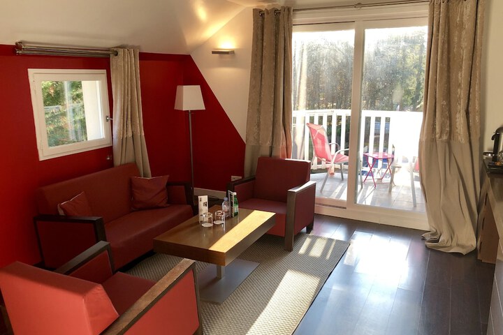 Room 15 of 49