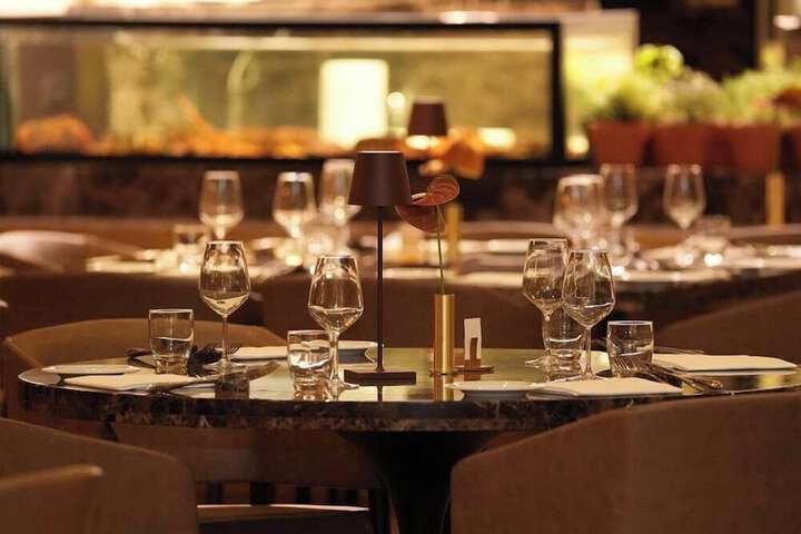 Dining 84 of 106