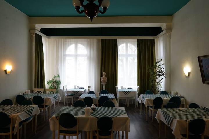 Breakfast/Coffee Service 46 of 69