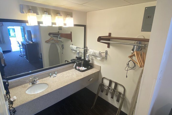Room 20 of 26