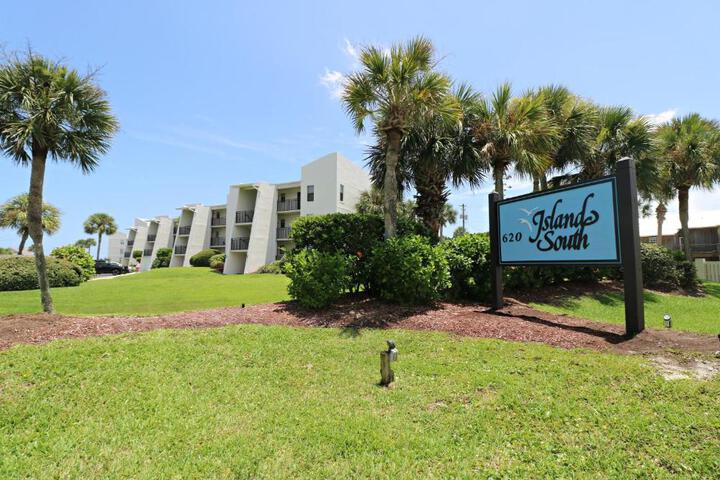 Exterior of Island South 35