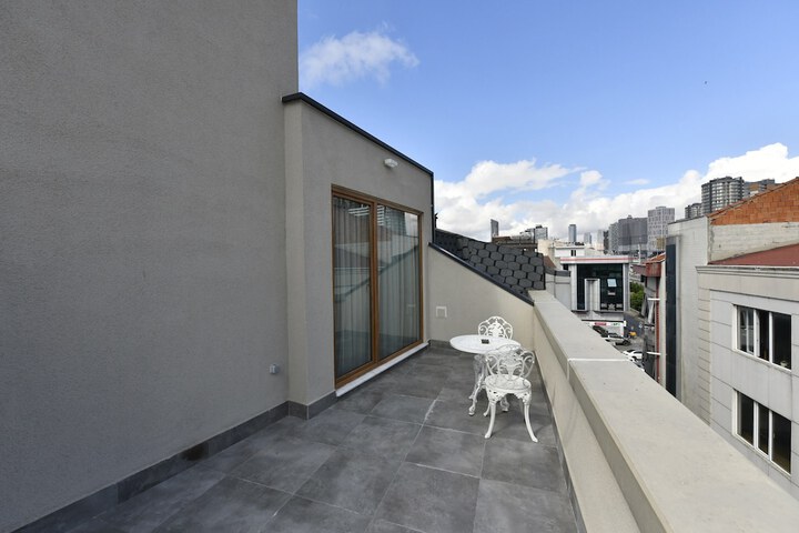 Terrace/Patio 55 of 102