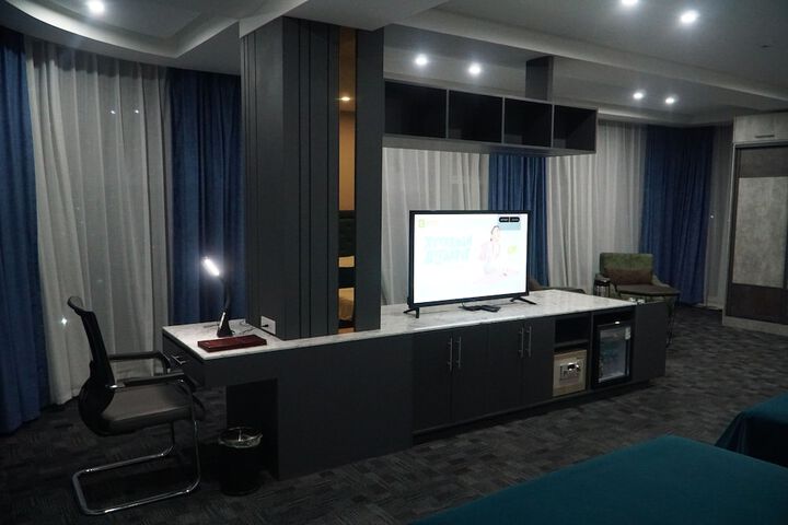 Bayantsambagarav Hotel