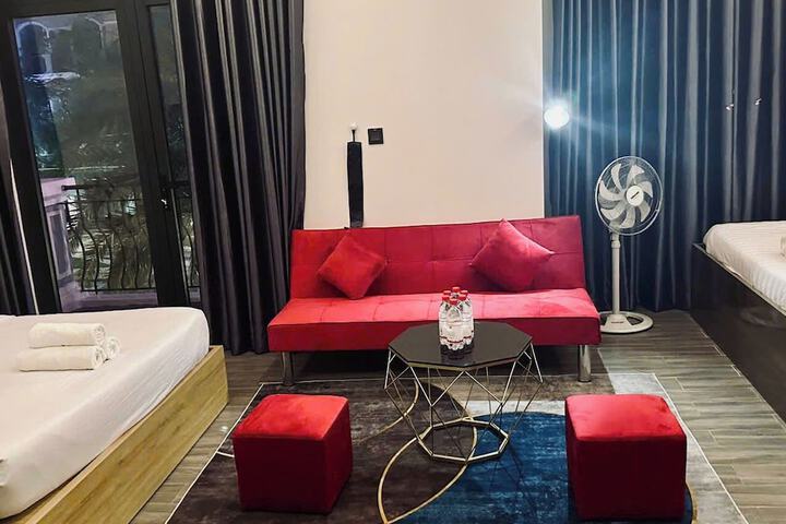 Room 21 of 27