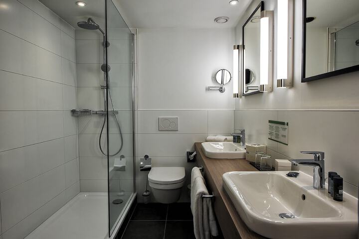Clean Restrooms