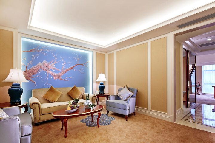 Room 47 of 103
