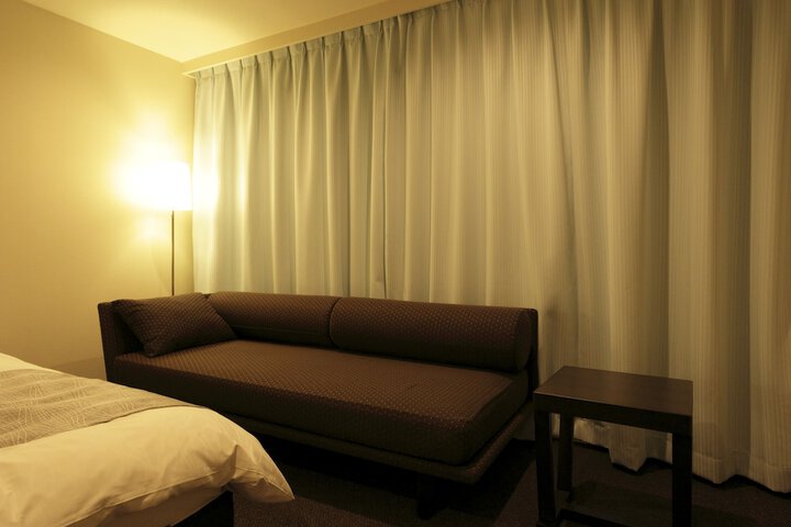 Room 13 of 178